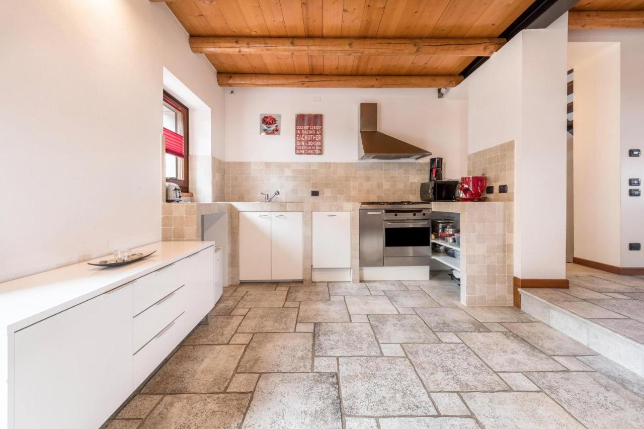Casa Rustico Villa Costermano Luaran gambar