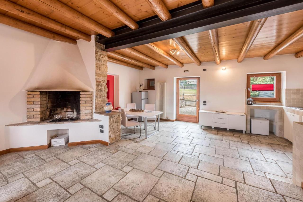 Casa Rustico Villa Costermano Luaran gambar