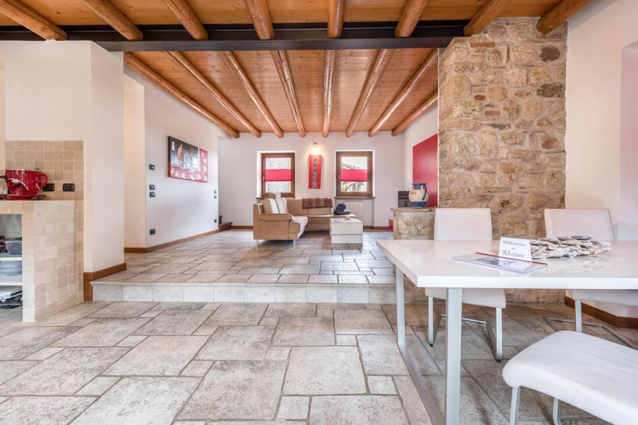 Casa Rustico Villa Costermano Luaran gambar